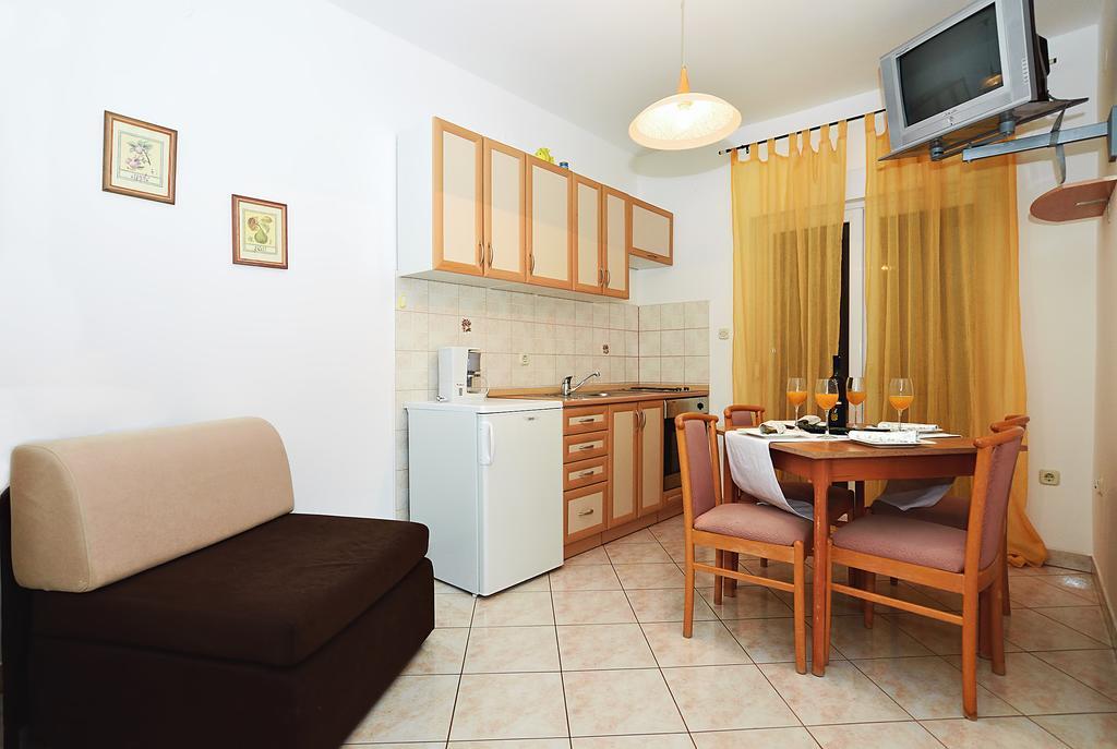Apartments Lucija Sukosan Luaran gambar